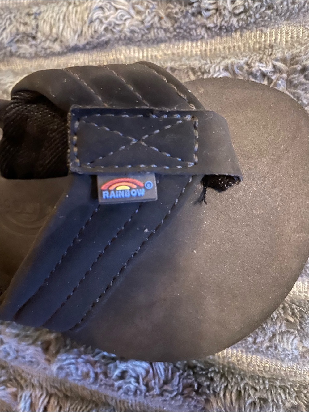 Toddler black rainbow sandals size 5/6